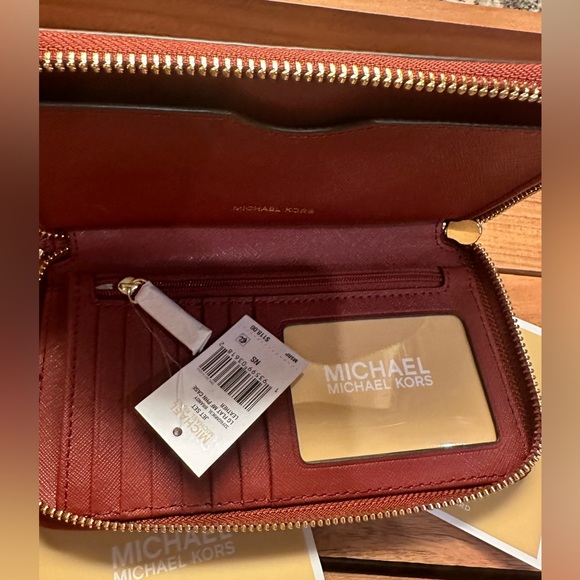 Michael Kors red zippered wallet wristlet phone case. $118 MSRP NWT - Picture 12 of 13